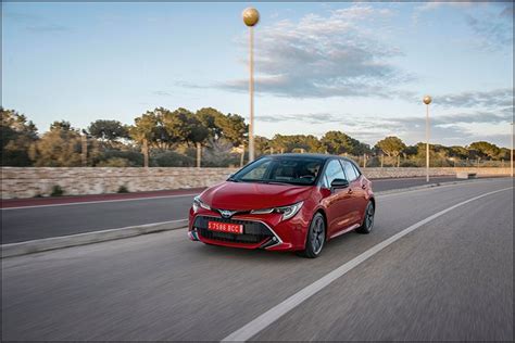 Toyota Corolla Hatcback Hybrid Fiyat Listesi Ve Zellikleri Otoayar