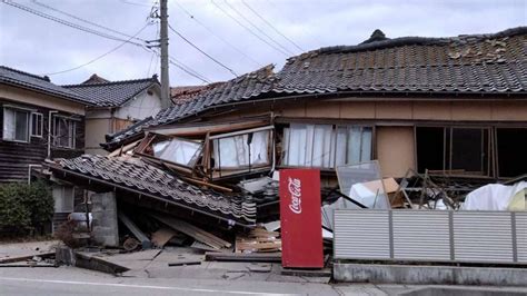 Strong Earthquake And Tsunami Warning In Japan First Images Show