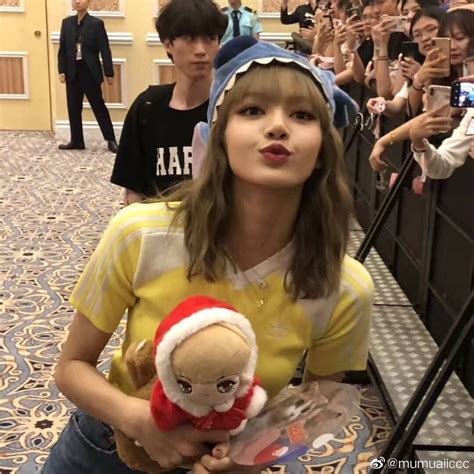 On Twitter 190608 Lisa At In Your Area Tour Macao Iconic Photos