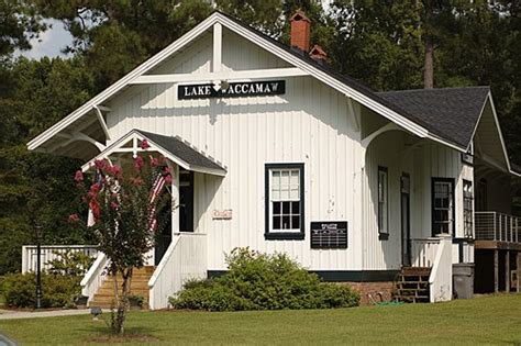 Lake Waccamaw, North Carolina - Wikipedia