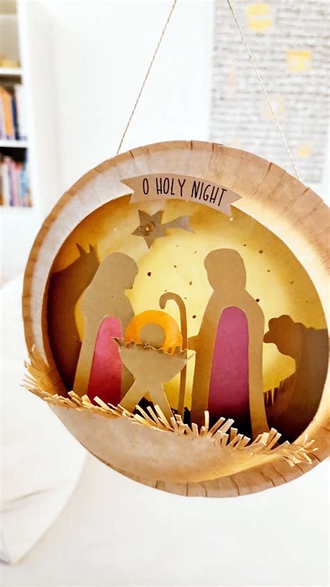 Make an illuminated nativity scene: DIY idea for Christmas