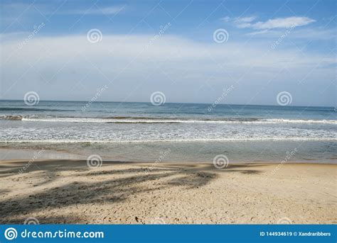 Playa Y Mar En Mirissa En Sri Lanka Imagen De Archivo Imagen De Cubo