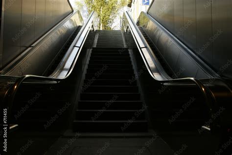 Treppe Nach Oben Stock Photo Adobe Stock