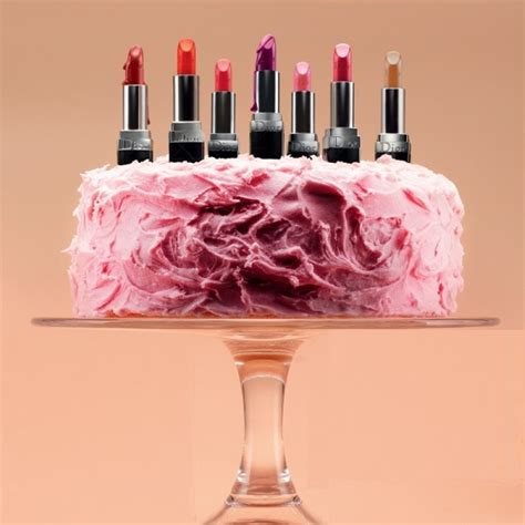 Themollycake Best Birthday Ever Lipstick Cake