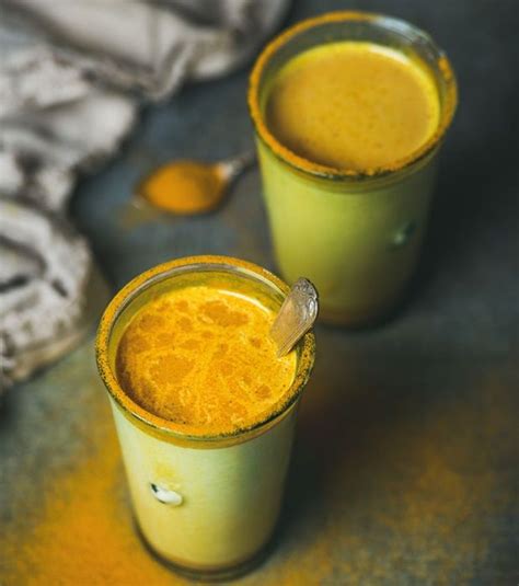 Az egészségmegőrző arany tej Turmeric milk Golden milk Healthy