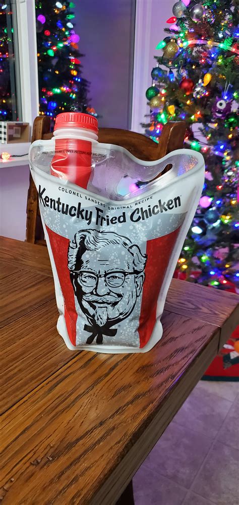 Kfc Is Handing Out Bags Of Soda Instead Of Traditional Cups R