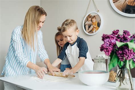 10 giochi e attività divertenti da fare a casa con i bambini