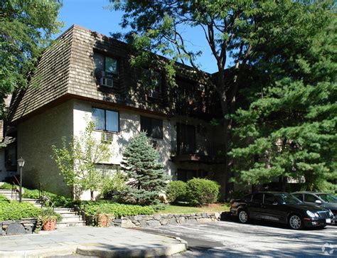 555 Central Park Ave Scarsdale Ny 10583 Apartments In Scarsdale Ny