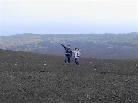 トレッキング大好きママさんと裏砂漠へ♪│伊豆大島で遊ぼう ダイビング・星空・自然体験ツアー｜オレンジフィッシュ