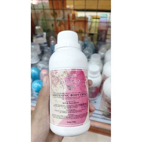 Jual Fameux Whitening Body Cream Body Bleaching Shopee Indonesia