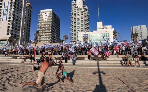 De La Pression Internationale Des Manifestants Devant Lambassade