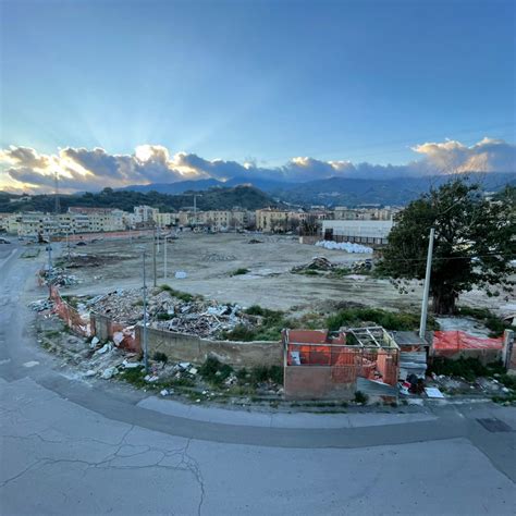 Messina La Piazza Di Spaccio A Fondo Fucile I Retroscena Dei 26