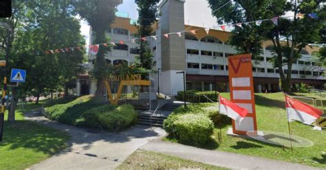 Man 22 Arrested After Allegedly Slashing Man 30 While Naked At Hougang Ave 8 Mothership SG