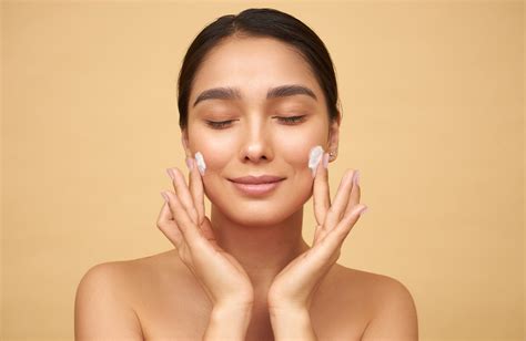 Summer Skincare Myths Debunked Separating Fact From Fiction Spawake