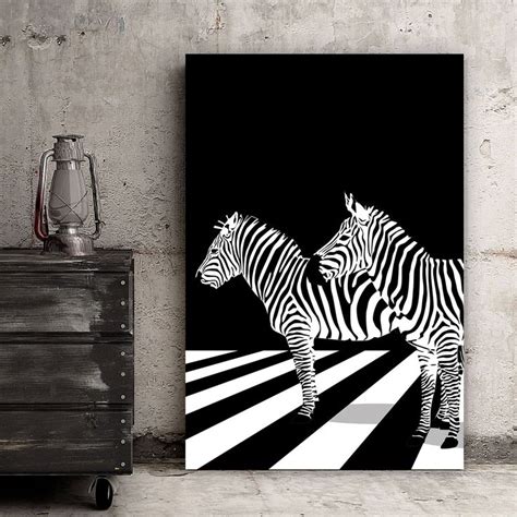 Leinwandbild Zebras Auf Zebrastreifen Im Hochformat Aufhängefertig