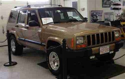 Purchase used 99 Jeep Cherokee Sport 4x4, 115K, nice condition ...