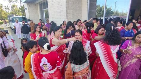 Sindur Khela Ritual During Durga Puja Stock Video Video Of Vermillion