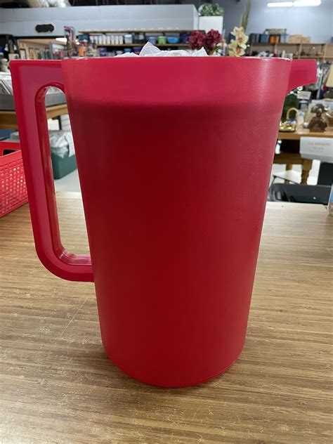 Tupperware Classic 1 Gallon Red Pitcher With Push Button Seal NEW Free