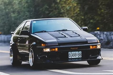 Toyota AE86 Spesifikasi Mobil Legendaris Yang Dikendarai Takumi