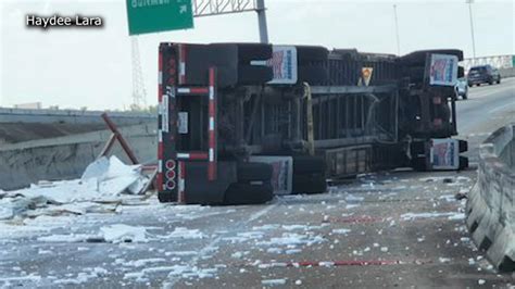 Houston Traffic I 10 Ramp To Highway 59 Cleared After Overturned 18 Wheeler Caused Delays