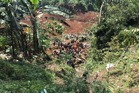 Ksad Sebut Jenazah Ditemukan Di Longsoran Gempa Jalur Cianjur