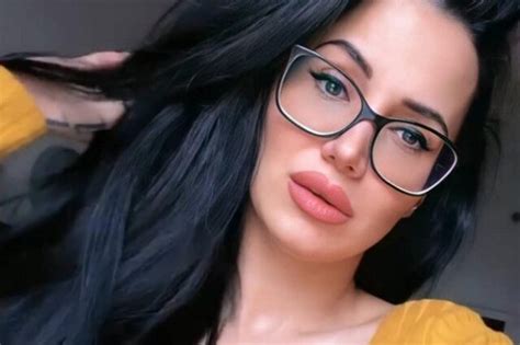 Χριστίνα Ορφανίδου για revenge porn Μου στέλνουν ακόμα αισχρά μηνύματα News