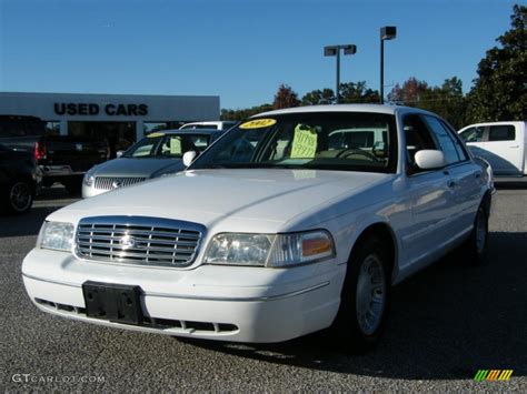 2002 Vibrant White Ford Crown Victoria Lx 41508306