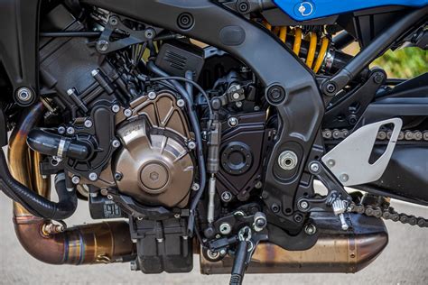 Prueba Yamaha XSR 900 Probamos La Naked Retro Con Carenado Moto1Pro