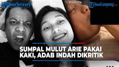 INDAH PERMATASARI SUMPAL MULUT ARIE KRITING PAKAI KAKI ADABNYA