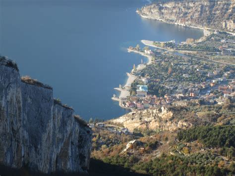 Escursioni In Trentino La Busa Fotografata Dal Dosso Alto Di Nago 19