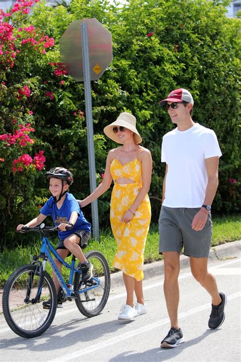 Ivanka Trump is Summer-Ready in Tropical Cut-Out Dress, White Sneakers – Footwear News