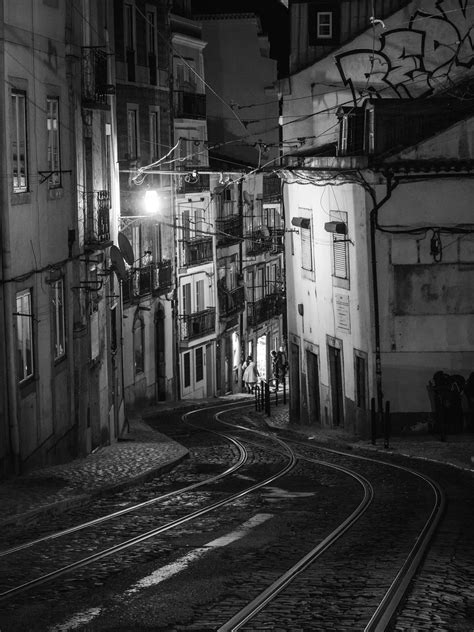 Lisbon Nightlife: The Ultimate Fun-Filled Guide for Tourists - MD