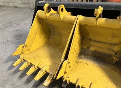 Mm Excavator Bucket For Sale France Pinsaguel Ja