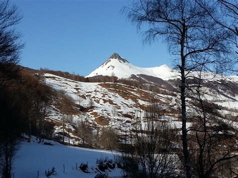 Puy Griou Enclos Du Puy Mary