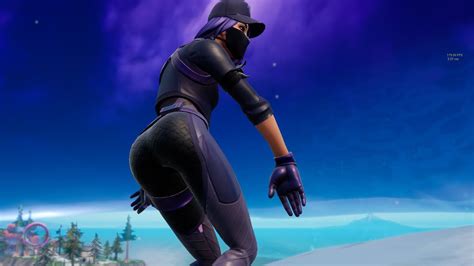 😍 Closeup Of Fortnite Remedy Vs Toxin Skin 🥰 Youtube