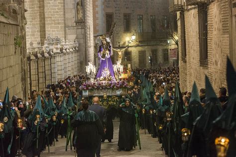 Monumentos del Triduo Pascual Tras el último verso