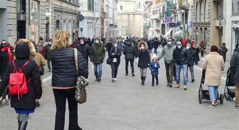 Da Luned Si Torna Al Ristorante Bar Aperti Fino Alle Resta Il