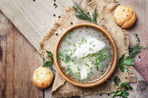 По-домашньому: бульйон із курчам. Новости :section-UKR.NET.