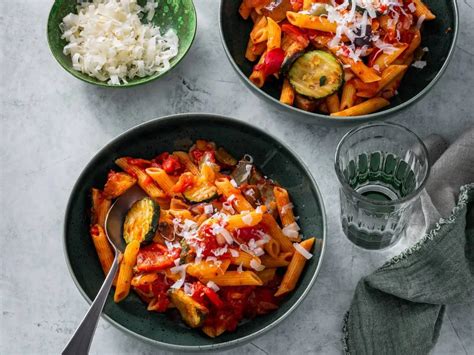 Pasta Gegrilde Groenten Met Tomatensaus Boodschappen