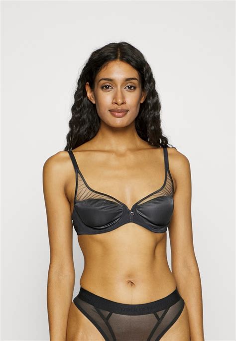 Lascana Molded Wire Bra Underwired Bra Black Zalando Ie