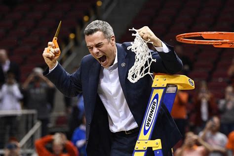 2019 National Championship Tony Bennett Virginias Humble Hero Streaking The Lawn