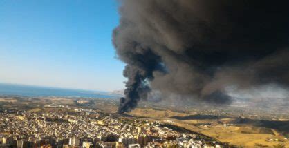 Alcamo Incendio Nuova Relazione Dell Arpa Rivela I Materiali Bruciati