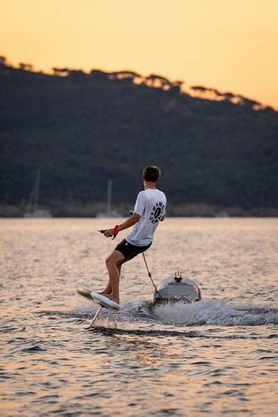 Moto D Acqua Elettrica Da Traino Doformake