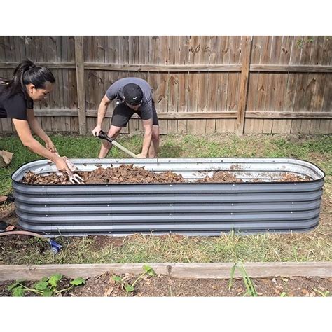 Filling Raised Planter Box Vegega