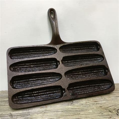 Vintage RARE BSR Handy Dan Cast Iron Corn Bread Stick Pan With Handle