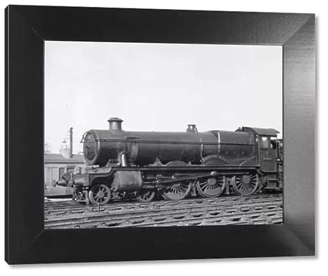 Framed Print Of Hall Class Locomotive No 6925 Hackness Hall