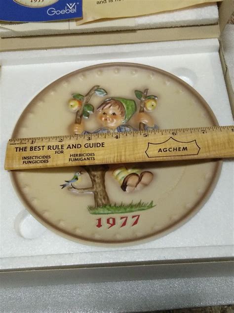 Vintage M J Hummel W Goebel Porzellan Fabrik Th Annual Plate