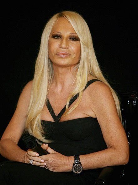 Donatella Versace La Trasformazione In 13 Foto Giornalettismo