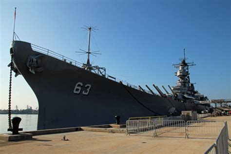 A tour of the legendary USS Missouri - CNET