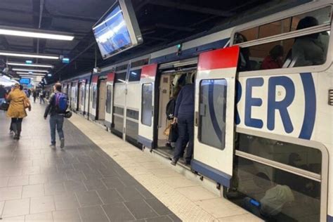 Accident Grave Sur Le RER A Trafic Interrompu Sur Une Portion Et